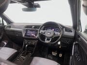 Volkswagen Tiguan - Image 4